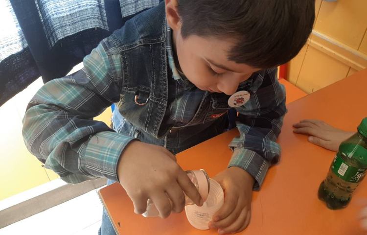 :علوم، درس 8 آزمایش ص 89 کتاب علوی 3