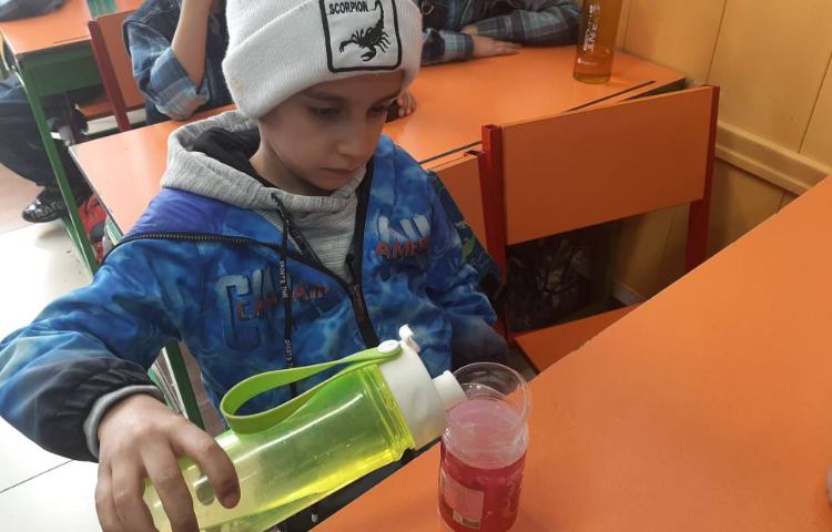 :علوم، درس 8 آزمایش ص 89 کتاب علوی