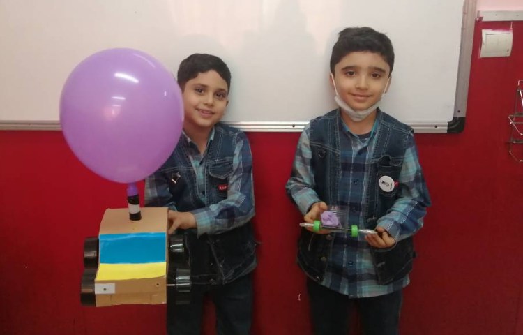 :علوم، ماشین بادکنکی