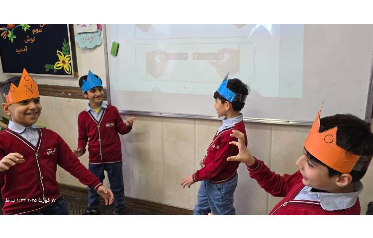 علوم -مبحث: آشنایی با قطب‌های آهنربا 2