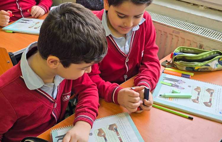 علوم -مبحث: آشنایی با قطب‌های آهنربا 6