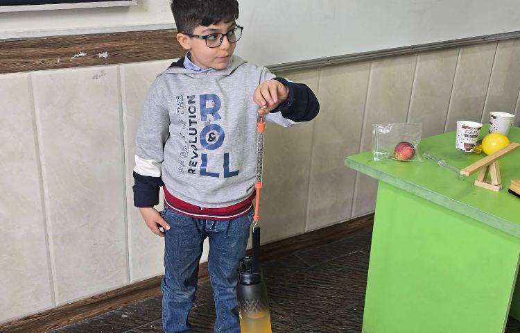 علوم -مبحث: اشنایی با جاذبه‌ی زمین و اهرم 3