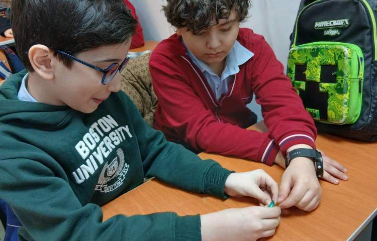 علوم_ مبحث نیرو(قطب‌های آهن ربا و ویژگی آن‌ها) 2