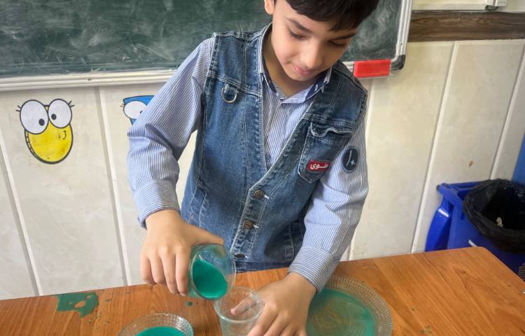 علوم : مشاهده عینی حالت های ماده (مایع) 1