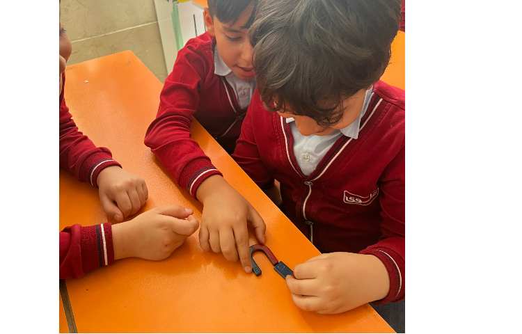علوم معرفی آهنربا و بازی دارت مگنتی و تلفیق با درس ریاضی 4