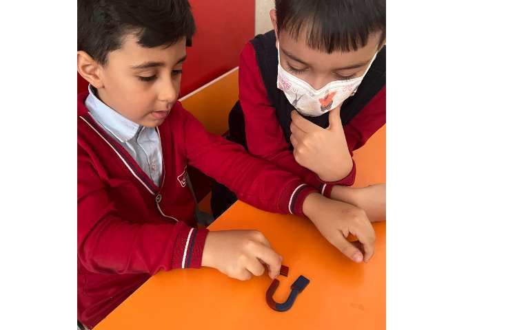 علوم معرفی آهنربا و بازی دارت مگنتی و تلفیق با درس ریاضی 7