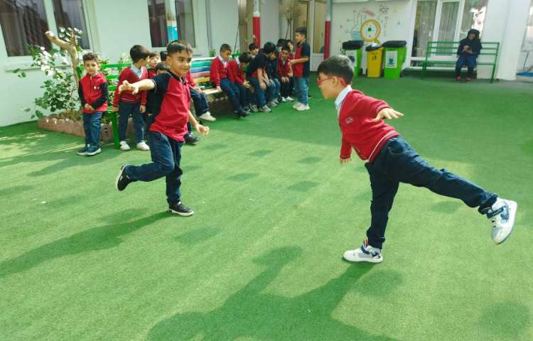 علوم موضوع درس؛ سایه ها 6