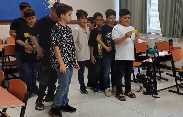 علوم پرسش علوم و پاسخ همراه با بازی و امتیاز در کلاس 3