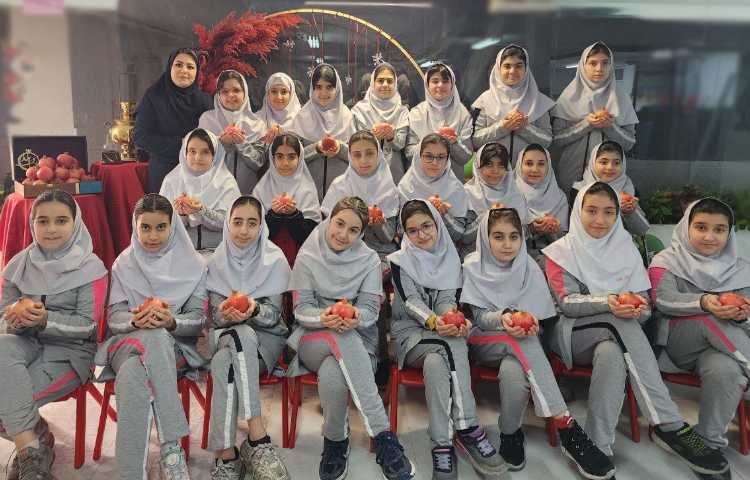 عمرتون صد شب یلدا 13