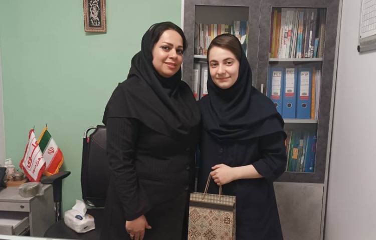 عکس از کلاس درسی و مشاوره و جلسات آموزشی و تقدیر از نماینده سال گذشته 5