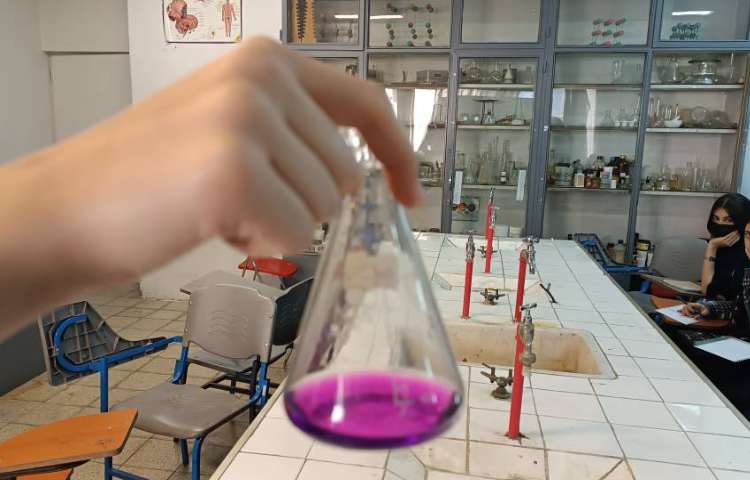 عکس از کلاس درسی