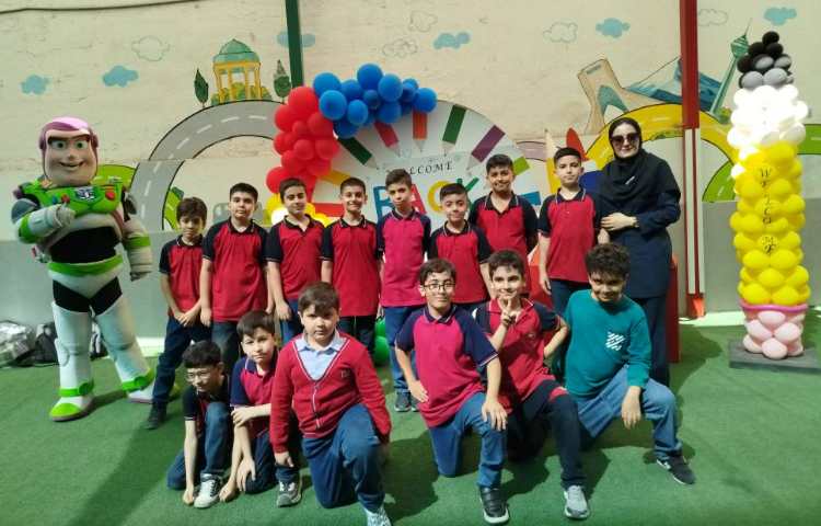 عکس دسته جمعی در روز اول مهر 12