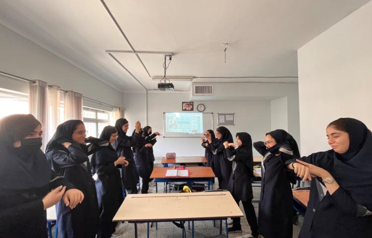 عکس مصور از کلاس تفکر و خلاقیت پایه نهم 1