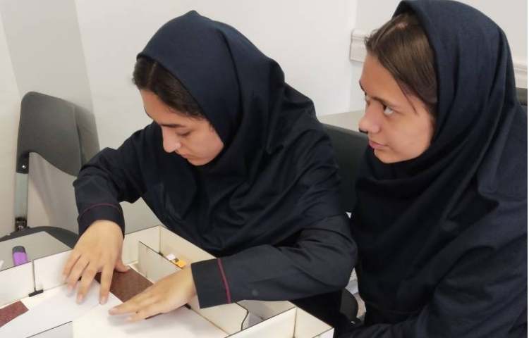 عکس مصور از کلاس خانه هوشمند 2