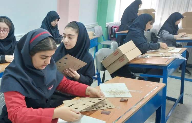 عکس مصور از کلاس پژوهش ماشین کشی 2