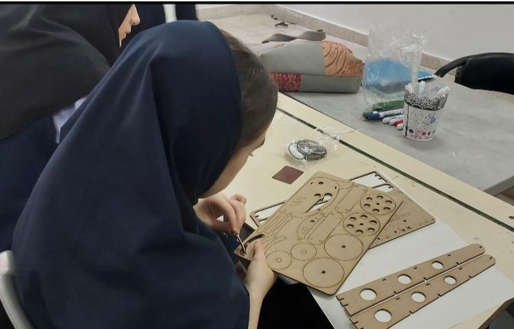 عکس مصور از کلاس پژوهش ماشین کشی 5