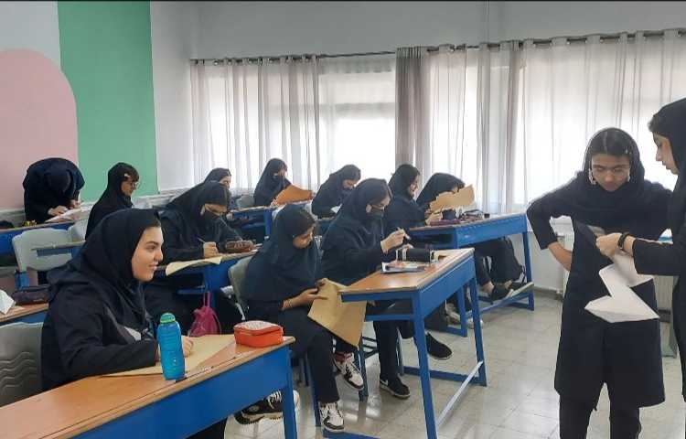 عکس مصور از کلاس پیپر گراف 3