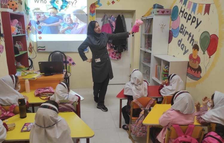 عکس و ویدئو General English Class 2