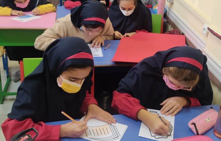 عکس و ویدئو science english class 3