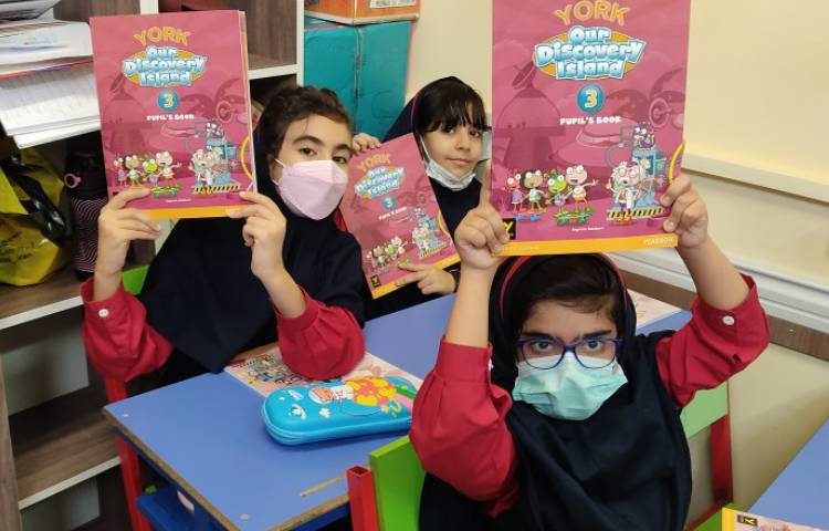 عکسNew books are here. Hooray! 2