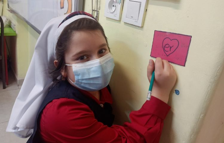 عکس General English Class 2