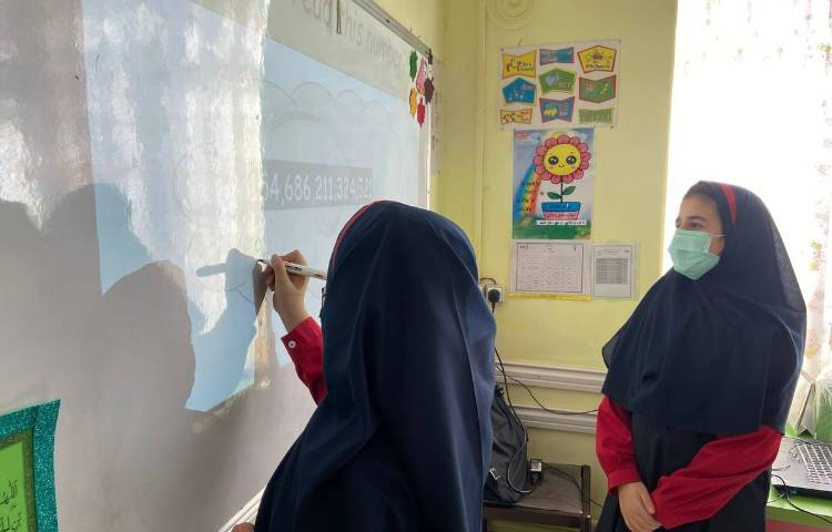 عکس General English Class 3