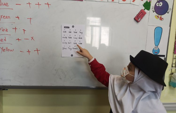 عکس General English Class 3