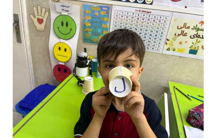 عینی سازی لوحه با خلال دندان و لیوان