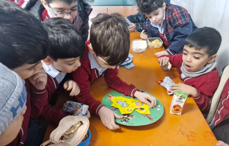 غوطه وری در زنگ تفریح 5