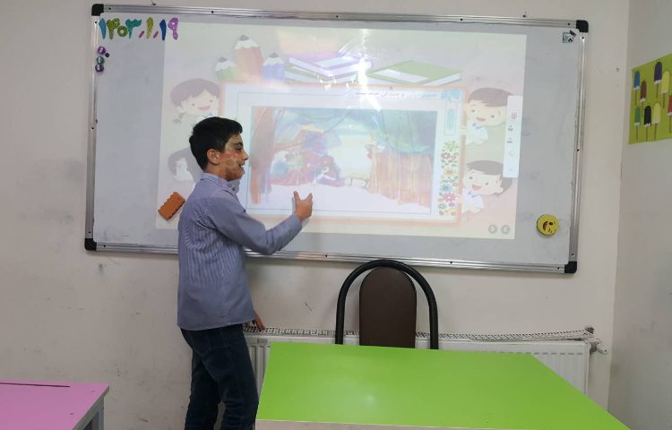 فارسی-اجرای صندلی صمیمیت 3