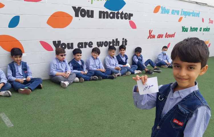 فارسی(حدس کلمات و ساخت جمله ی خنده دار) 3