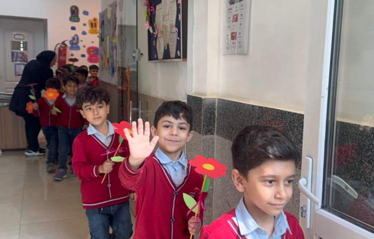 فارسی: آموزش نگاره‌ی 4 و آشنایی با مدیر مدرسه 1