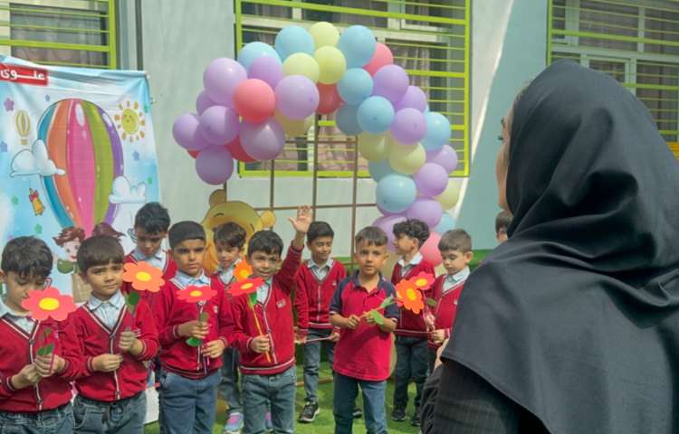 فارسی: آموزش نگاره‌ی 4 و آشنایی با مدیر مدرسه 4