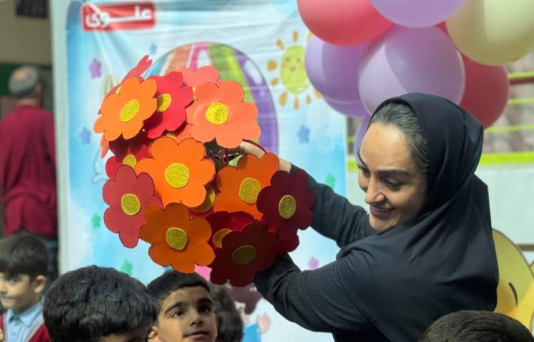 فارسی: آموزش نگاره‌ی 4 و آشنایی با مدیر مدرسه 8