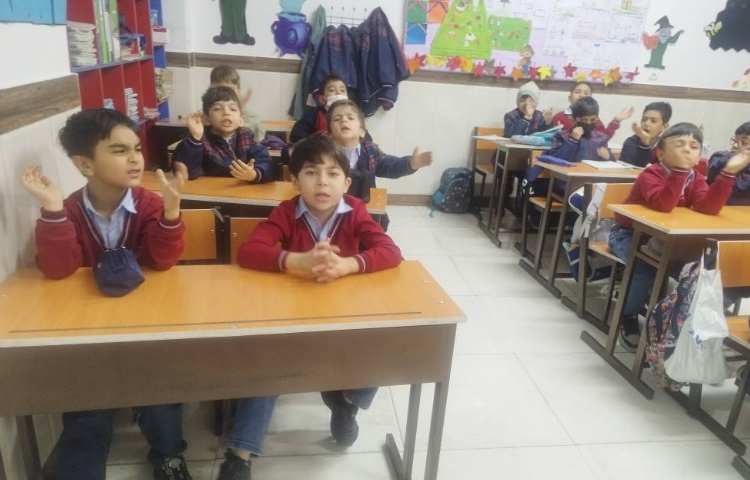 فارسی آموزش و تدریس نشانه ی ( ت غیر آخر ، ت آخر) و کلمات کلید واژه ی درس 3