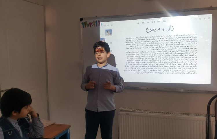 فارسی -ارائه ی دانش‌آموزان در رابطه با داستان‌های شاهنامه 3