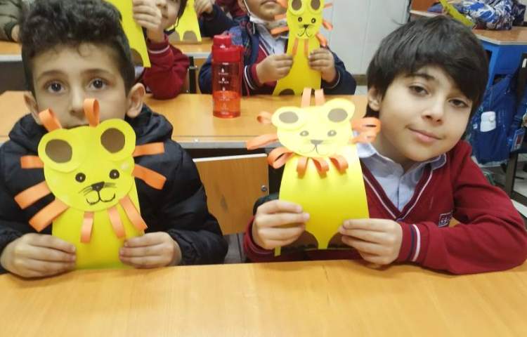 فارسی انجام و تکمیل کاردستی نشانه ی ( ش غیر آخر، ش آخر) 4