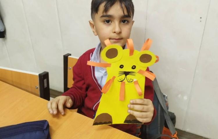 فارسی انجام و تکمیل کاردستی نشانه ی ( ش غیر آخر، ش آخر) 8