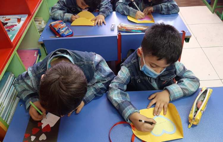 :فارسی، ایجاد انگیزه نشانه (ر) 1