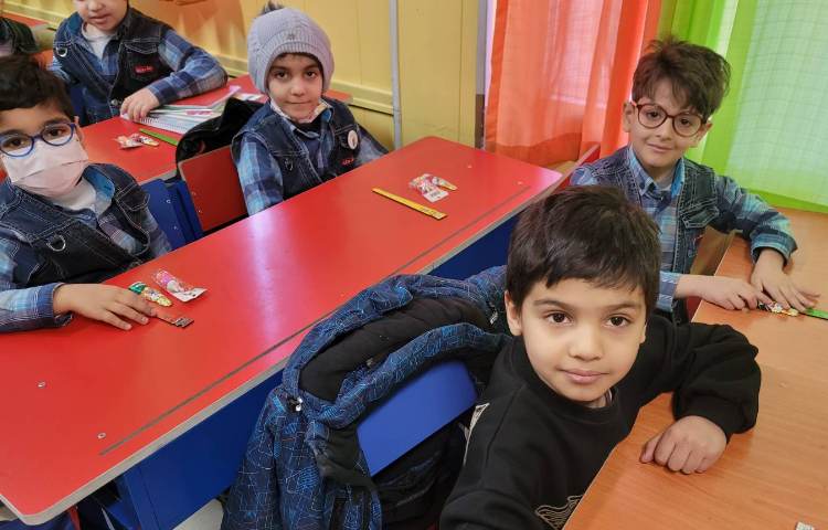 :فارسی، ایجاد انگیزه ی نشانه ی "خ"، کلاس انگور 6