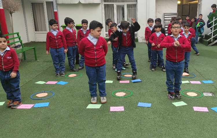 فارسی بازی زمان 4