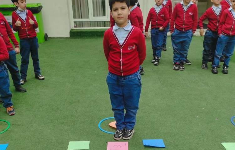 فارسی بازی زمان