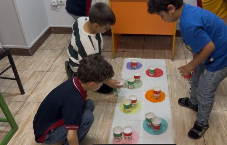 فارسی، بازی کلمات استثنا و چند شکلی به صورت به هم ریخته 1