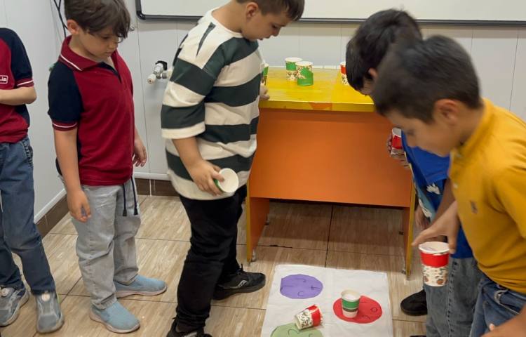 فارسی، بازی کلمات استثنا و چند شکلی به صورت به هم ریخته