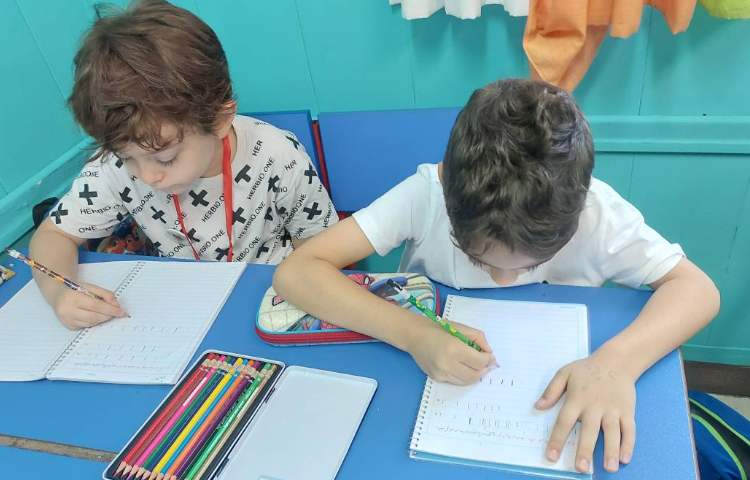 فارسی، تدریس لوحه نویسی