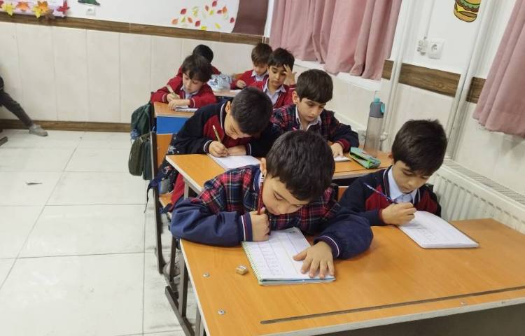 فارسی تدریس و آموزش نشانه ی چهار شکلی 3