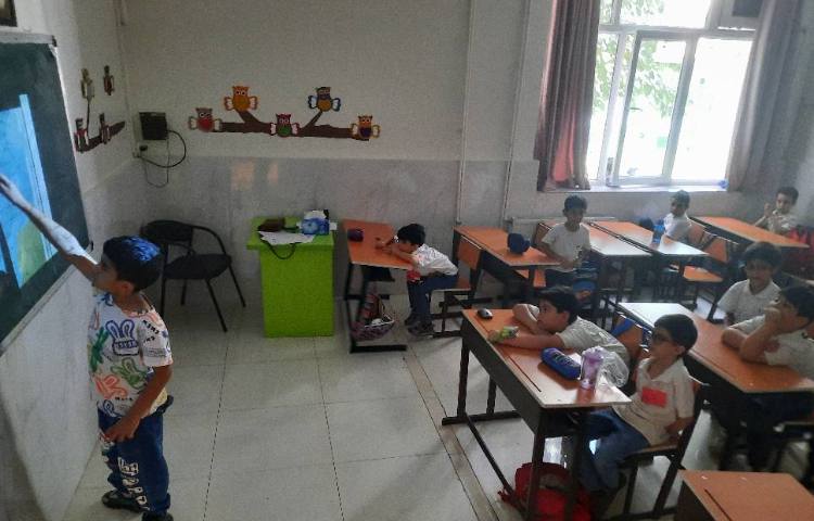 فارسی :تقویت روان خوانی با هدف تقویت مهارت خواندن ، درک و تحلیل مناسب از متن ، تقویت فن بیان و زبان