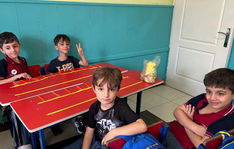 فارسی، دست ورزی با هدف آموزش خط زمینه 2