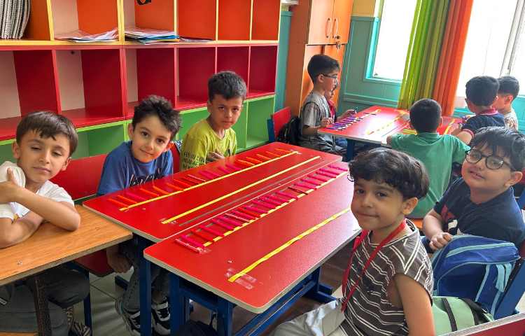 فارسی، دست ورزی با هدف آموزش خط زمینه 4