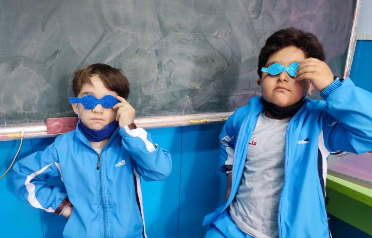 :فارسی، دست ورزی عینک مربوط به صدای (ع) 3